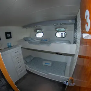https://boat-aloha-stay-and-sail.topbarcelonahotels.com